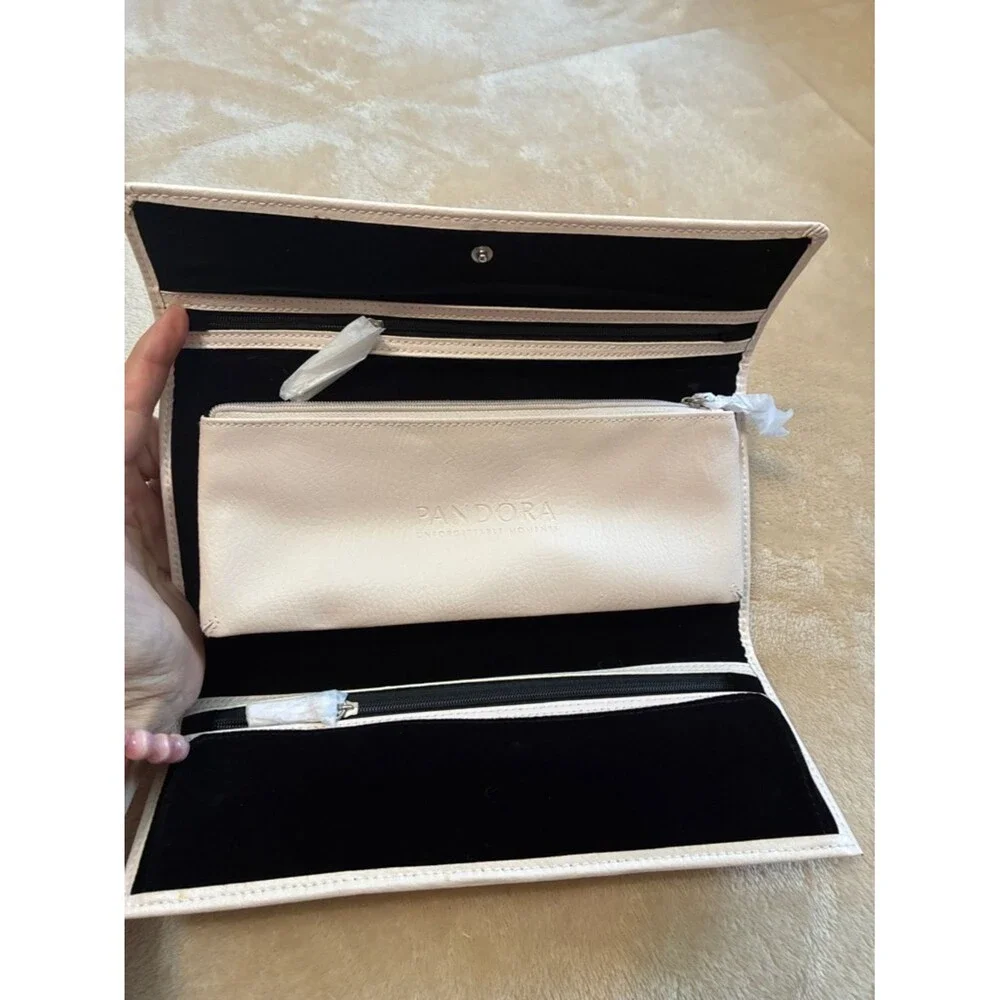 Pandora velvet lined